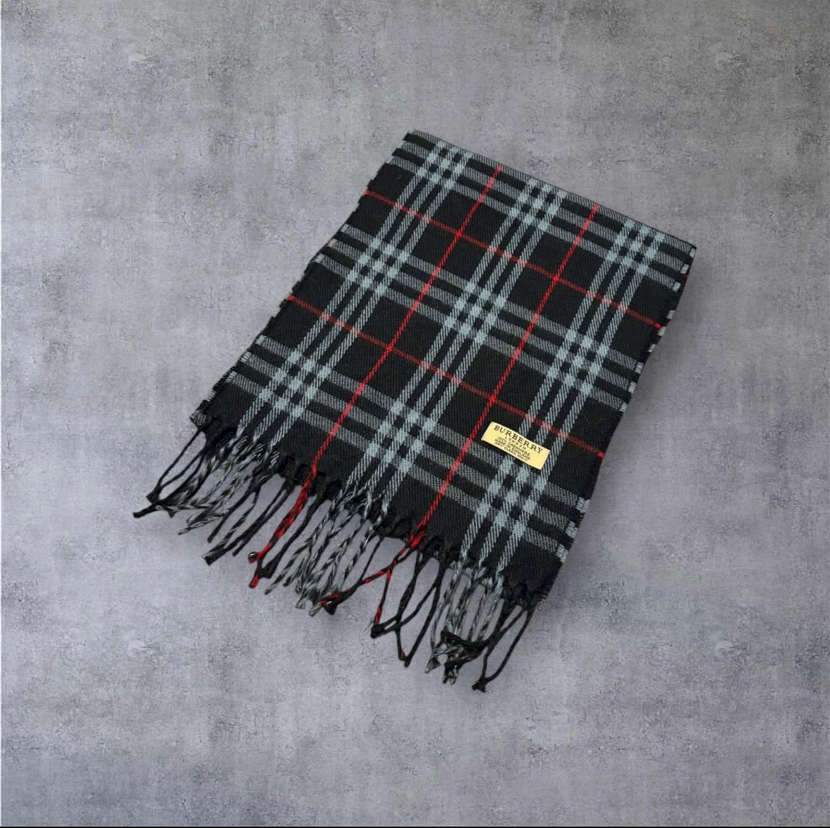 Schwarzer Burberry Schal