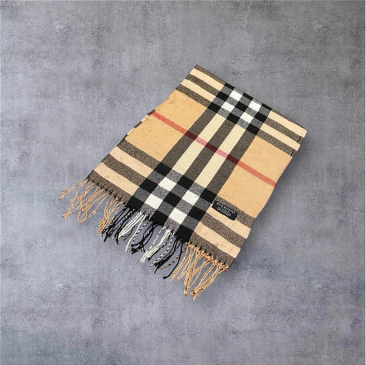 Beiger Burberry Schal